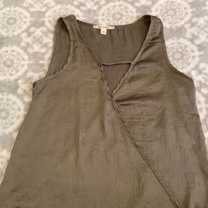 Olive top